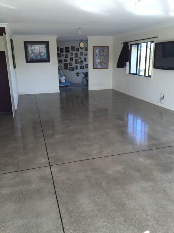 Residential polished concrete floor